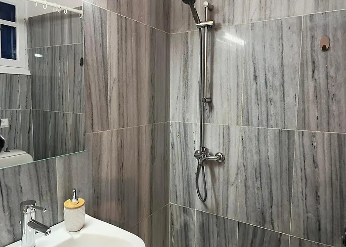 Beachside Ornos Area 公寓